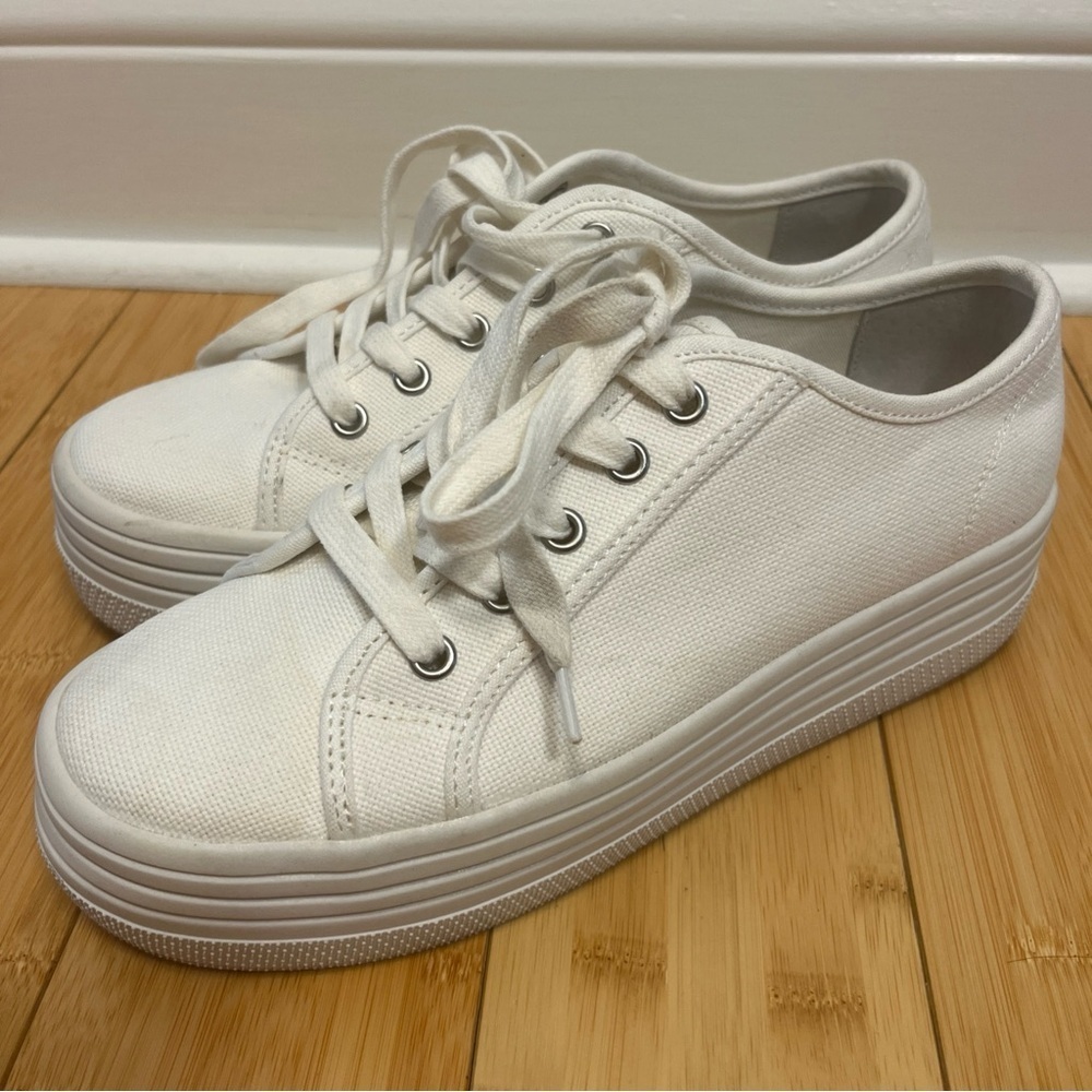 Steve Madden Bobbi Women's White Canvas Platform Sneakers size 8,5